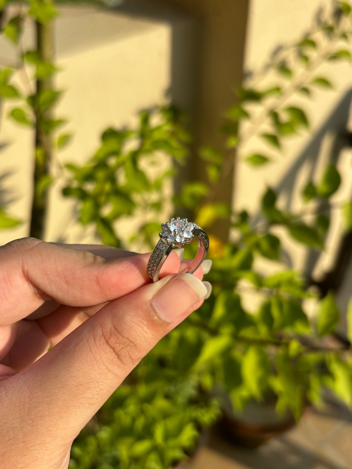 Silver Rhinestone Flower Ring