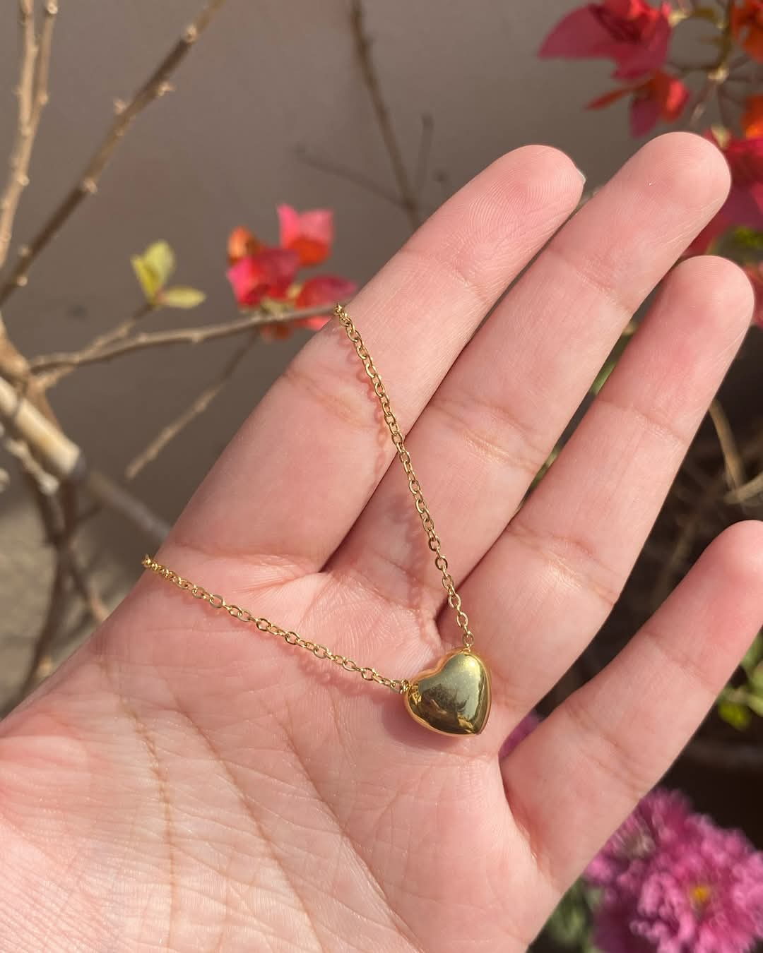 Dainty heart pendant